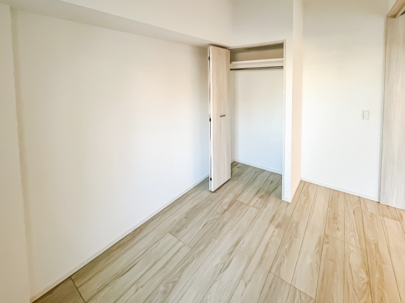 ドゥーエ王子神谷1階 寝室