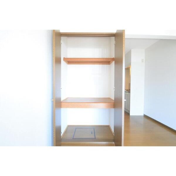 エステート千歳烏山 リビング