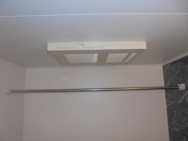 厚木市下川入新築アパート202号室 バス（イメージ）