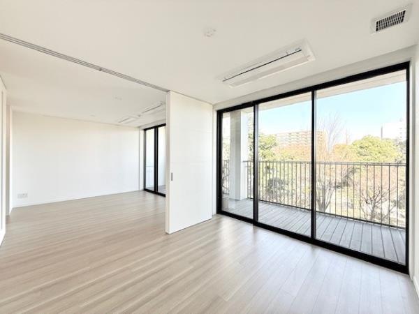 Ｂｒｉｌｌｉａ　ｉｓｔ　中野セントラルパーク リビング