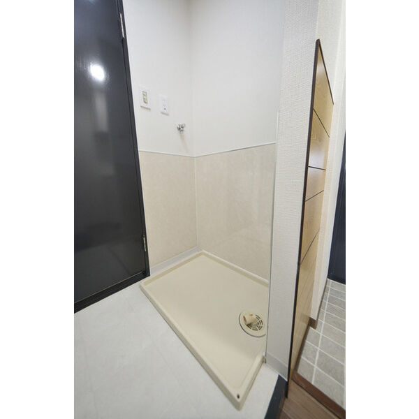 ビュークレスト戸塚0107号室 洗濯機置場