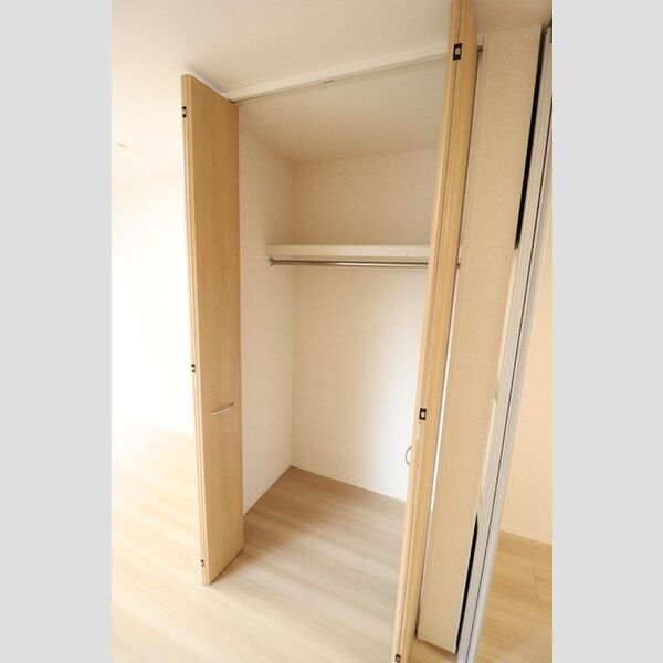 エミナーレ クローゼット