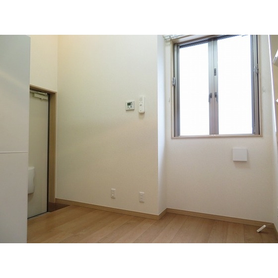 クレスト立川0104号室 リビング