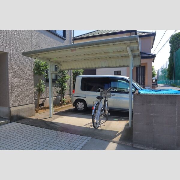 ハイカムールTAKATO102号室 駐輪場