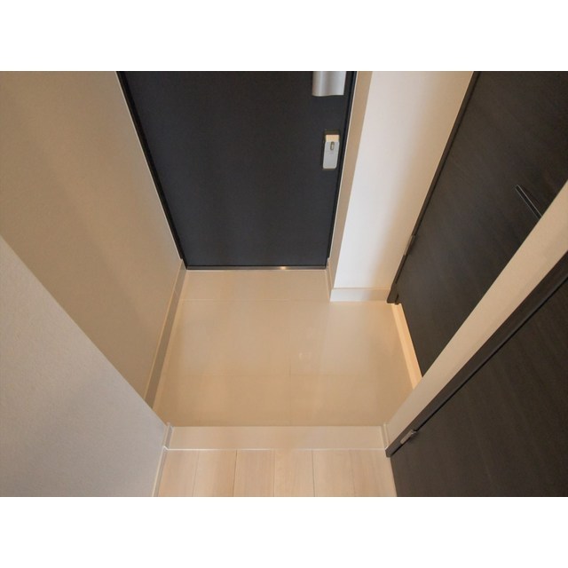 ルネサンスコート新宿余丁町 玄関