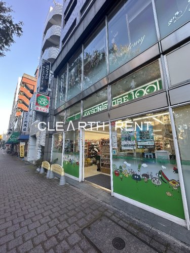 コンシェリア目白台 ＨＩＬＬＳＩＤＥ ＳＱＵＡＲＥ 【コンビニエンスストア】ローソンストア100 LS早稲田鶴巻町店まで930ｍ