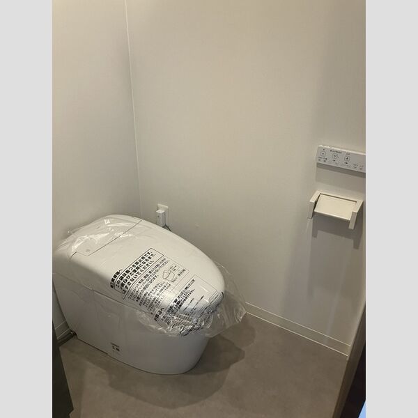 カスタリア神保町0903号室 トイレ