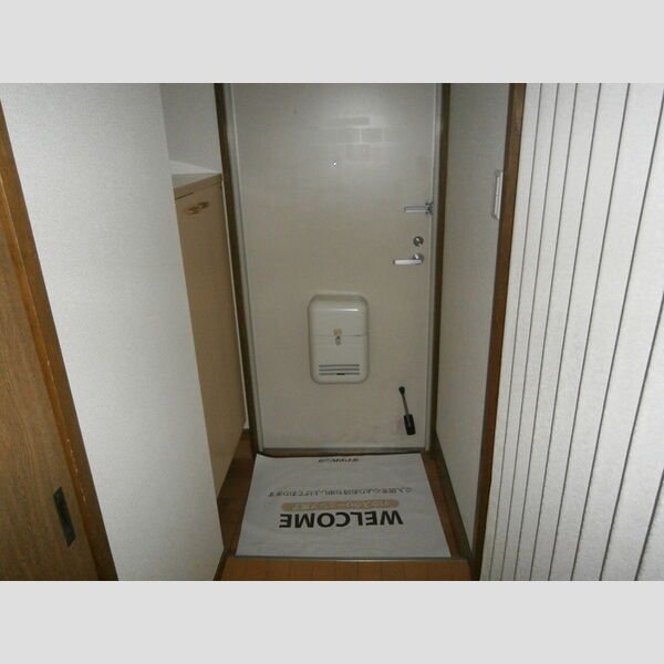 センチュリー・ハイツ202号室 玄関