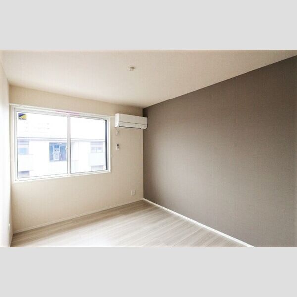 フライハイト302号室 洋室