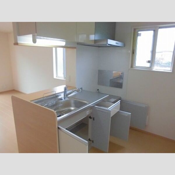 フォレスト ♪窓があって明るいキッチンです♪