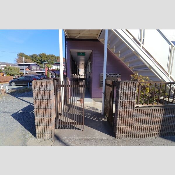 ガーデンハイツ103号室 エントランス