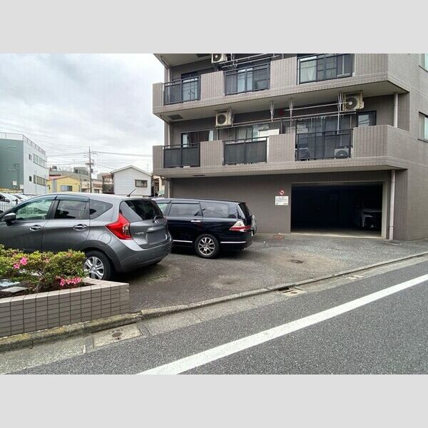 プロスペリテ新蒲田 駐車場