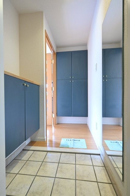 ヴィア・シテラ新宿 玄関