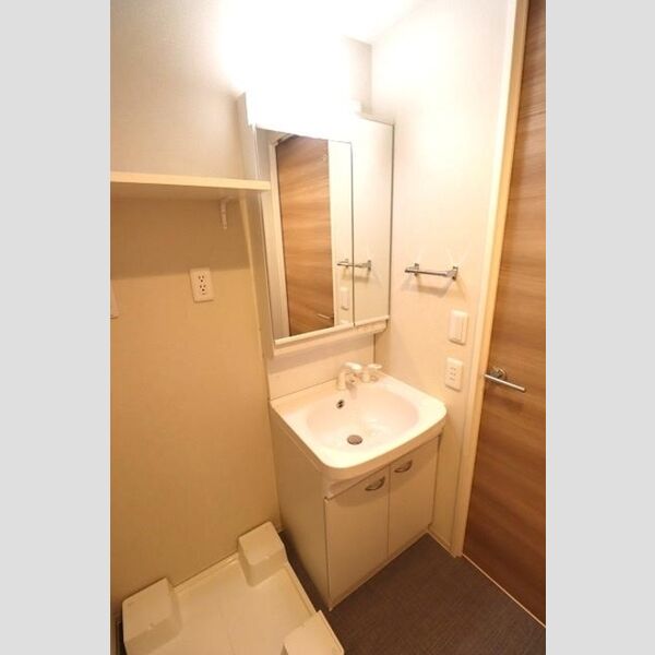 ウェスタ602号室 洗髪洗面化粧台