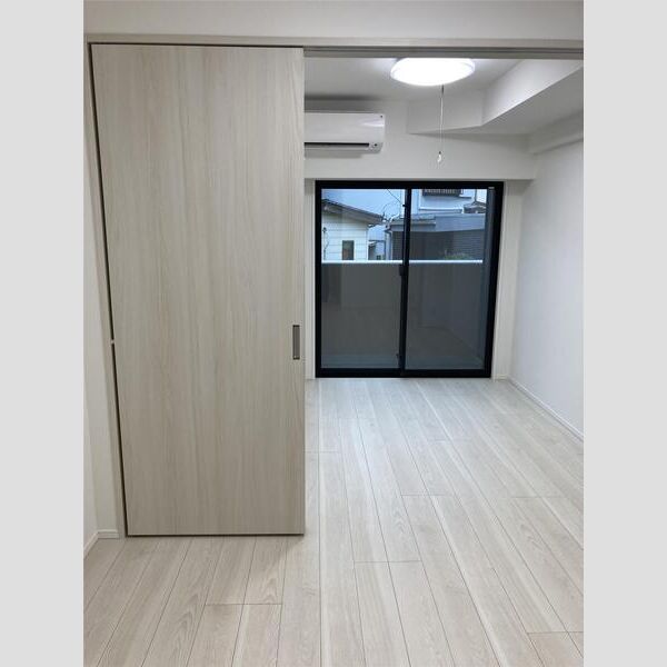 S-RESIDENCE目黒大岡山303号室 リビング