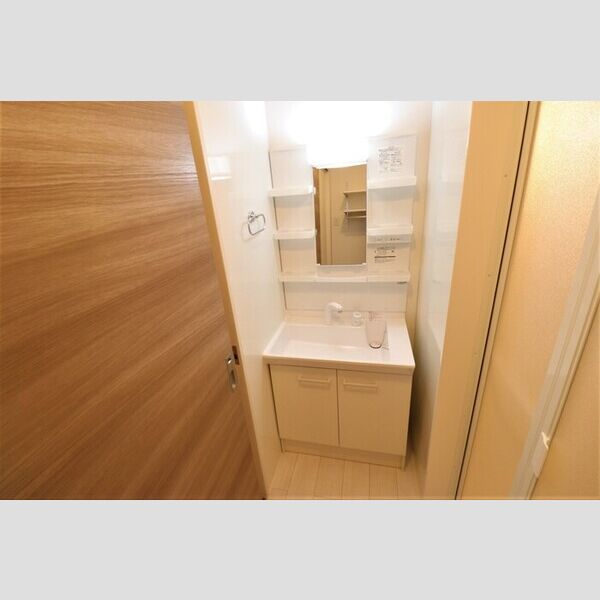 セレーノ 洗髪洗面化粧台