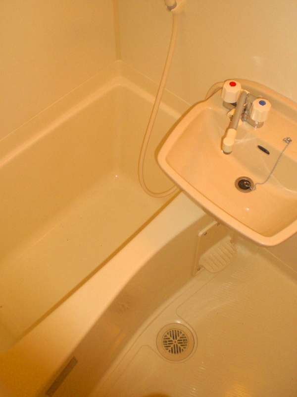 レオパレスＫＯＴＯＢＵＫＩ　Ⅱ お風呂