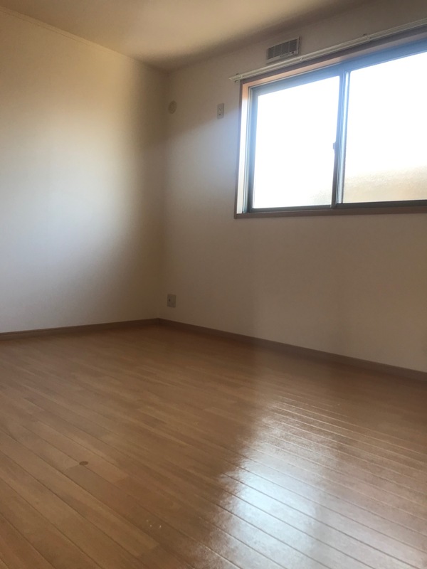 メゾンドールⅧ2階 内観