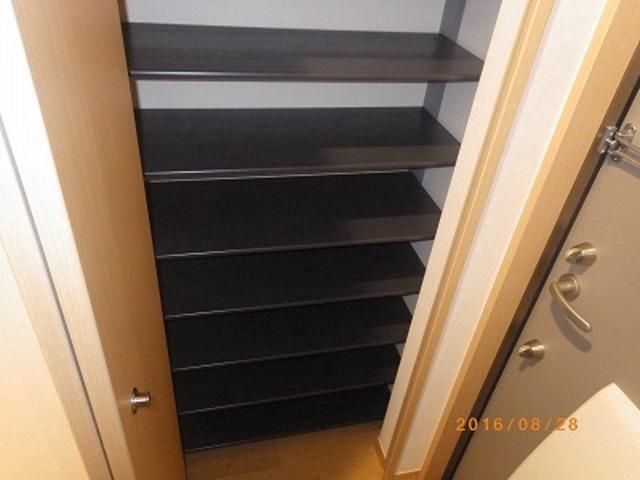 パークヒルズＨＳ 玄関