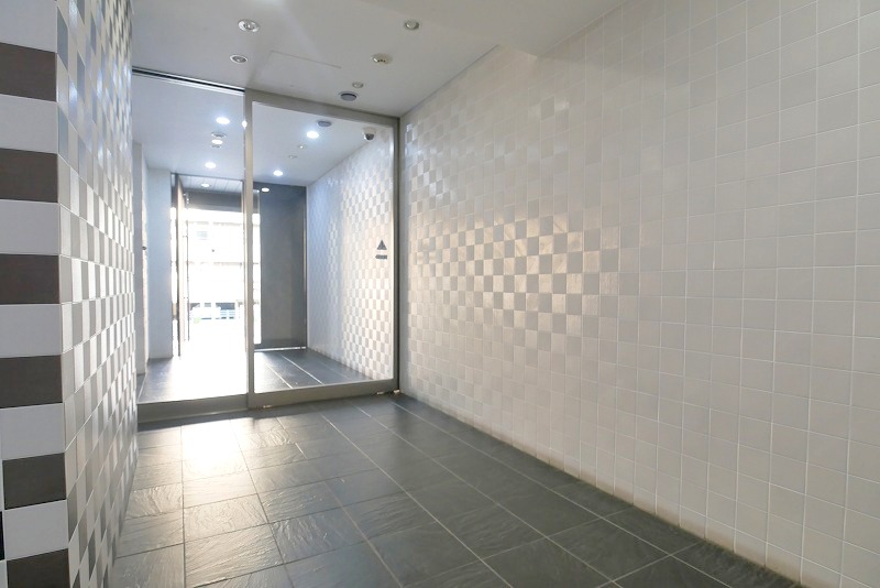 PREMIUM　CUBE　横浜反町5階 外観