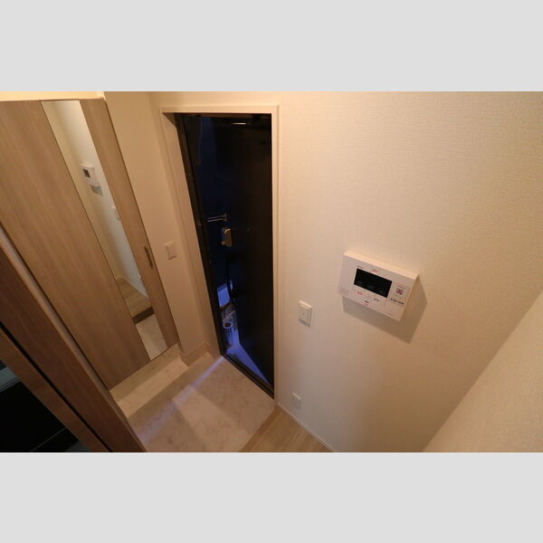 クレールIDAⅢ102号室 玄関