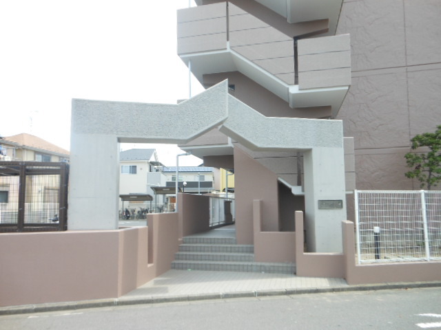 グランメール八潮 エントランス