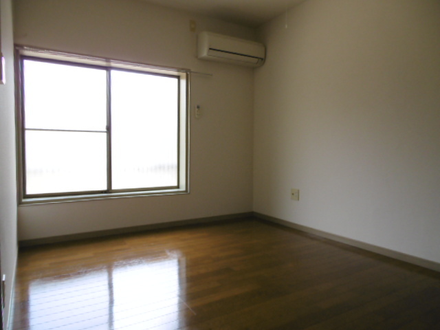 リバーサイド小林0205号室 リビング