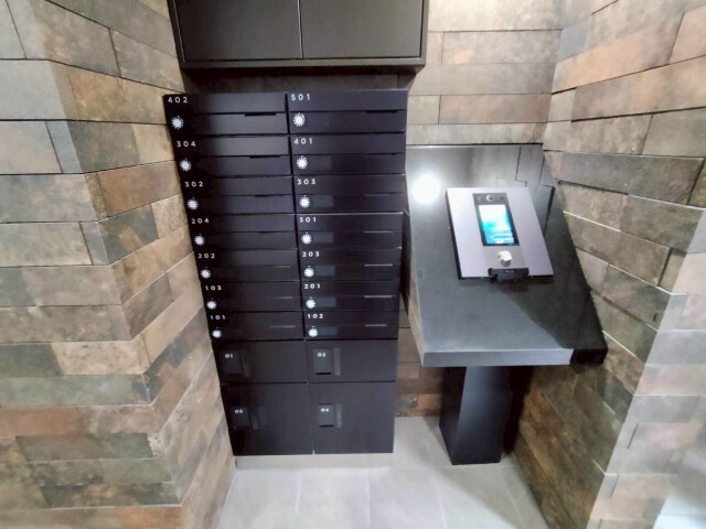 Fons Lucis Izumi3階 エントランス