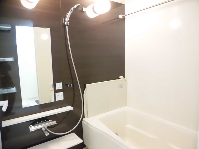 Ａｒｔ　Ｇａｒｄｅｎ　ＹＯＫＯＨＡＭＡ0503号室 お風呂