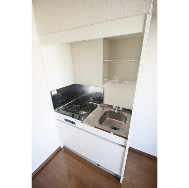 アムール エフ 1番館105号室 キッチン