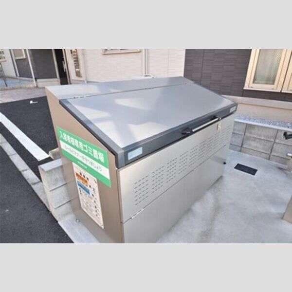 グラン・シャリオ ゴミ置場