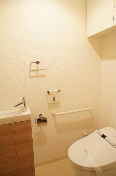 Ｂｒｉｌｌｉａ　ｉｓｔ　三軒茶屋　ブラッサムテラス1階 トイレ