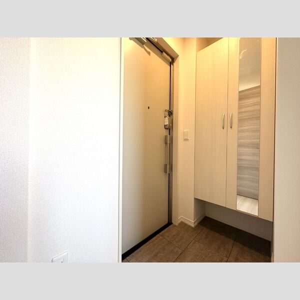 ロイヤルハイツ 玄関