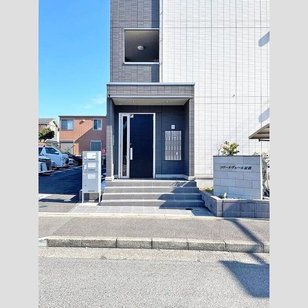 コリーヌヴェール盆栽 エントランス