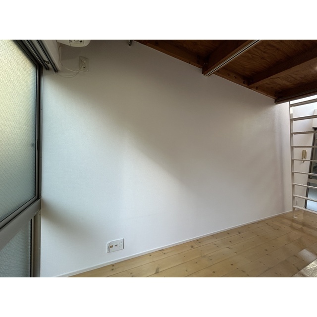 バイカーズアパートメントA-4号室 リビング