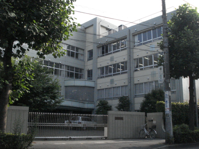 フランシーズ 川崎市立東菅小学校まで750ｍ