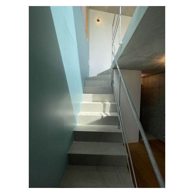 PASEO SANGENJAYA EAST WESTW401号室 階段（下階→上階）