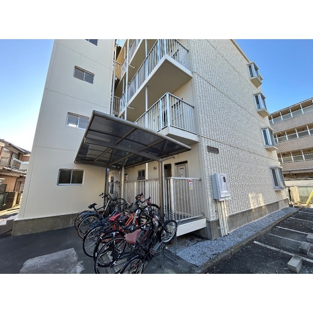 丸新ハイツ401号室 外観