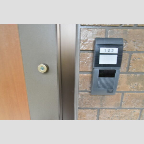 リベルテ豊田 玄関