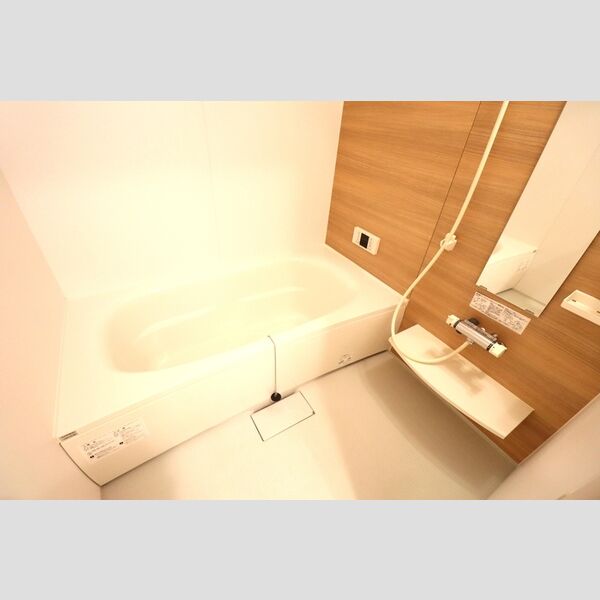 リヴェール102号室 一坪風呂