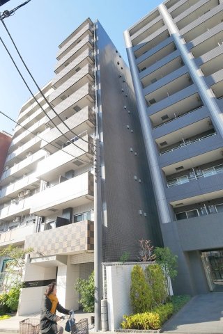 プレミアムキューブ横浜 外観