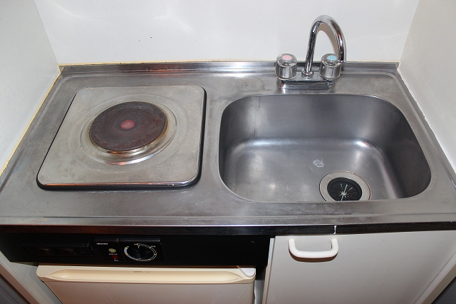 レオパレスティーズハウス キッチン