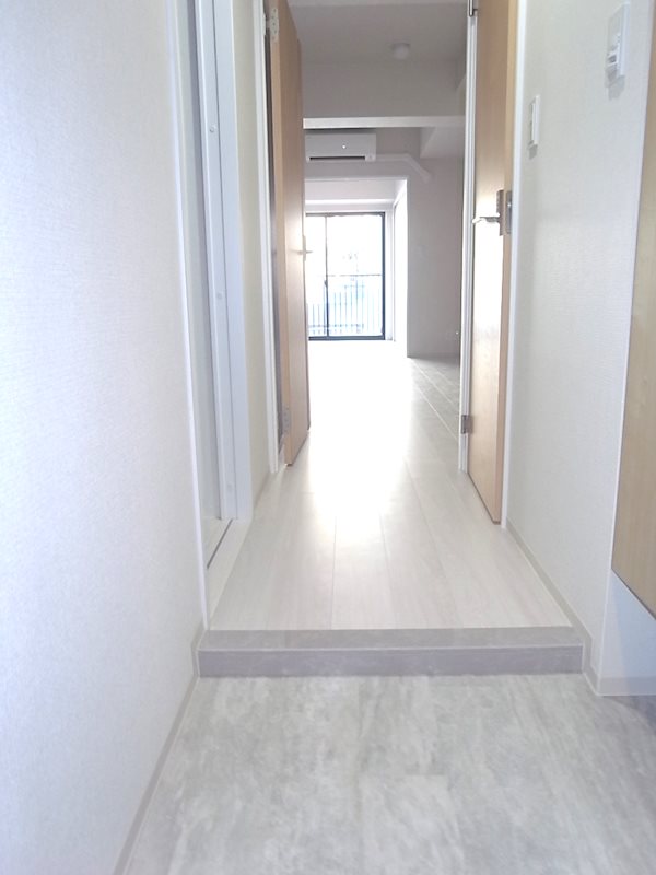 ＣＡＳＡＳ　ＧＡＲＤＥＮ3階 玄関