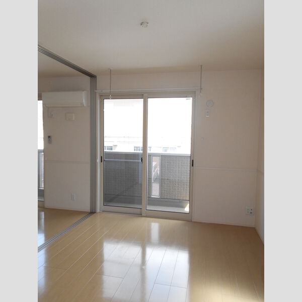 フローラ(新座)205号室 洋室