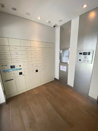 プラウドフラット代々木八幡205号室 宅配ボックス完備