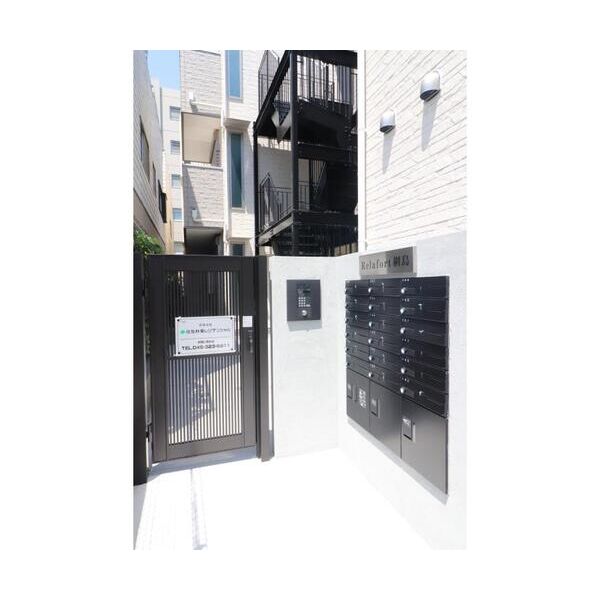 Relafort綱島104号室 エントランス