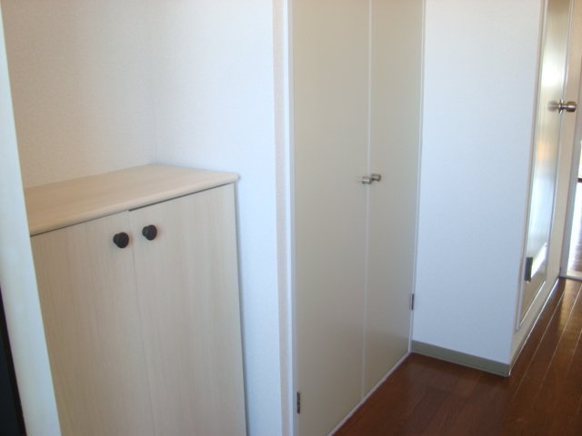 リバーサイドソシア 玄関収納