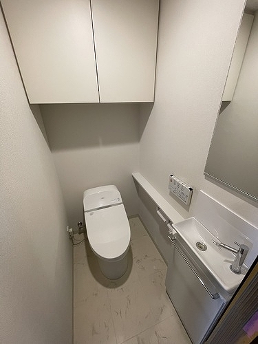 プレシス赤羽 トイレ（内装前）