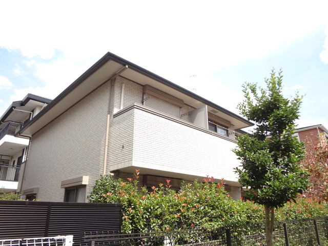 フローラ大倉山の外観画像