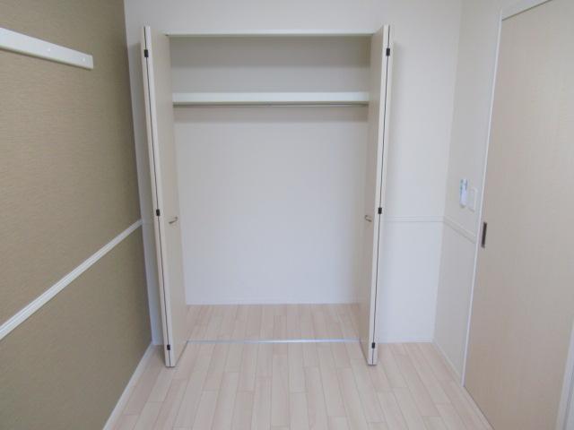 シェトア三山 洋室クローゼット